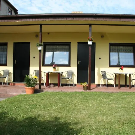 Opty - Pokoje Goscinne Leba Exterior photo